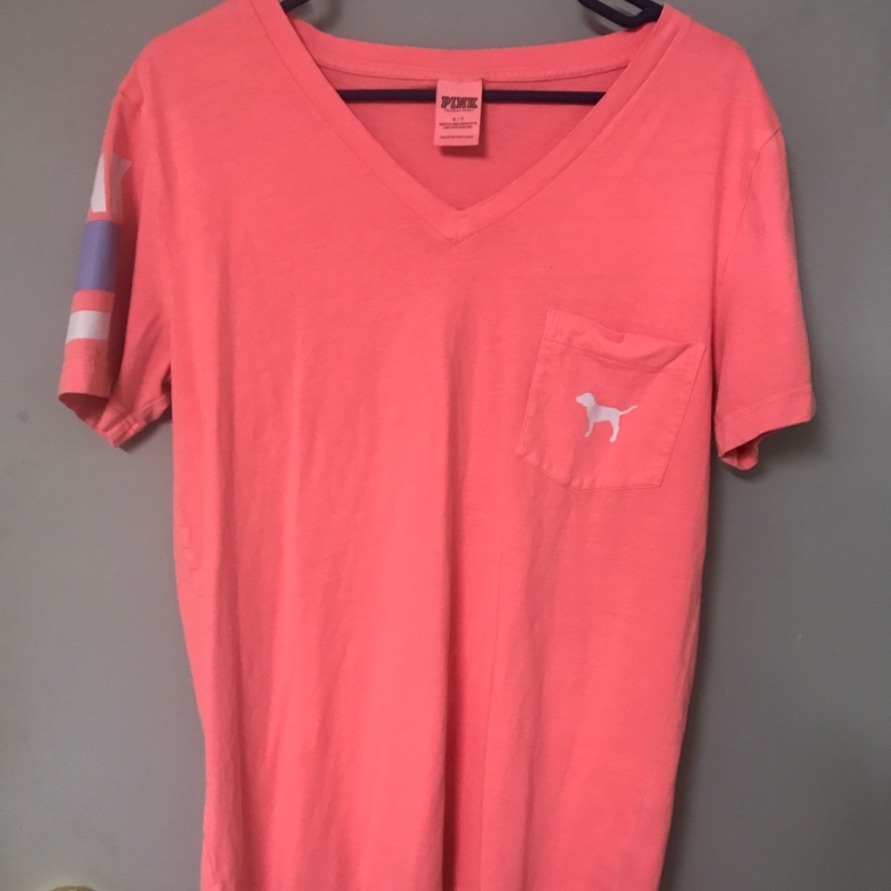 VS Pink Tee!
